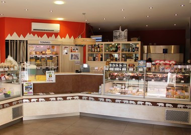 87 Cooperative Laitiere Le Beaufort Des Montagnes Chambery Interieur