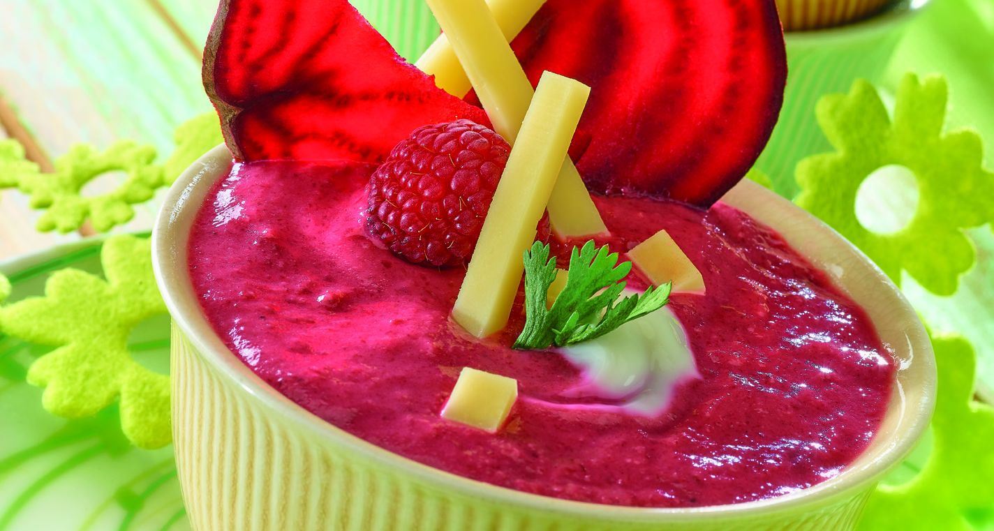 Veloute Glace A La Betterave Aux Framboises Et Au Beaufort 72dpi